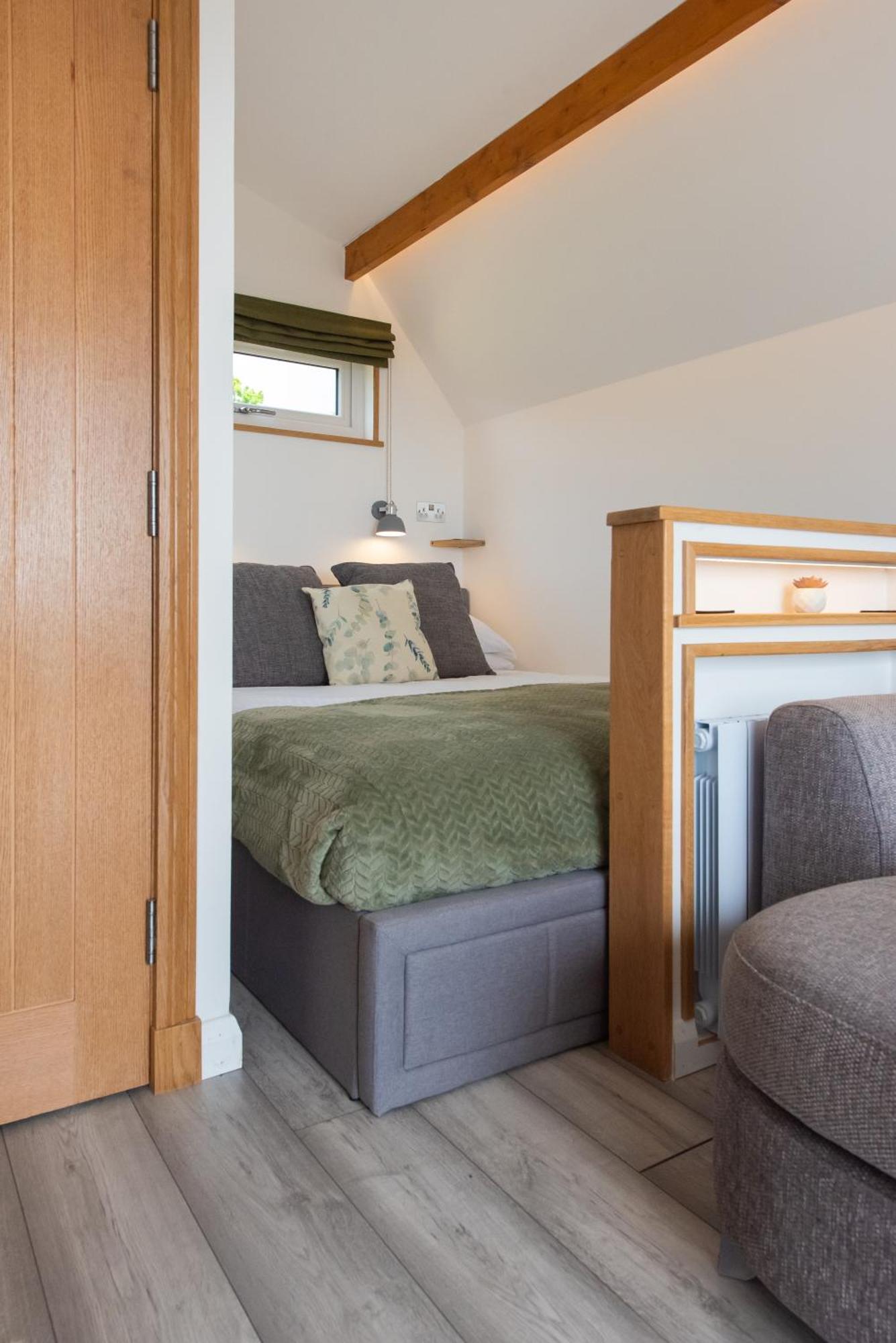 Bonnie Barns - Adults Only Luxury Lodges With Hot Tubs 러스 외부 사진